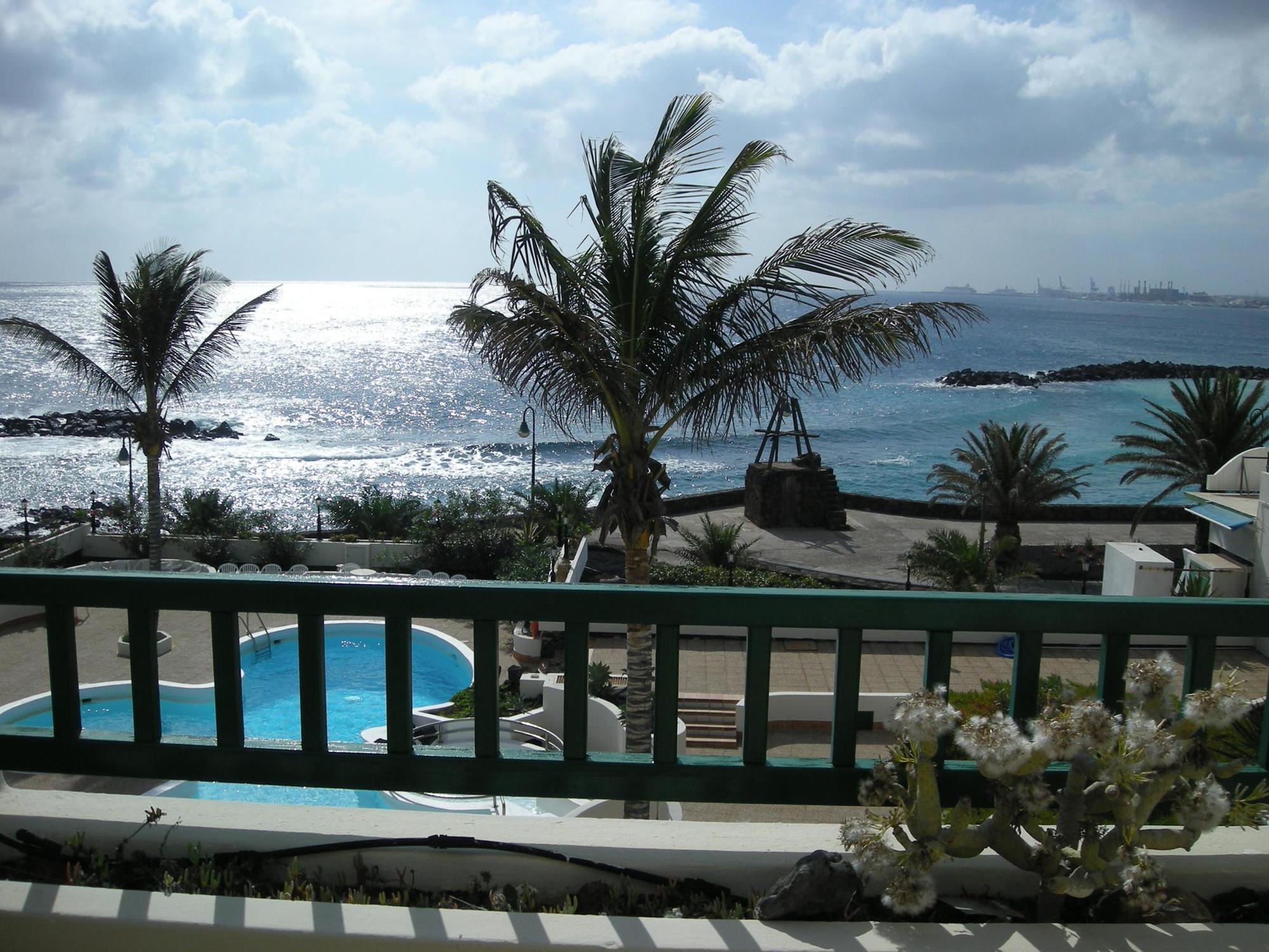 Neptuno Apartamentos Tarifa Exclusiva Residente Canario Costa Teguise Exteriör bild
